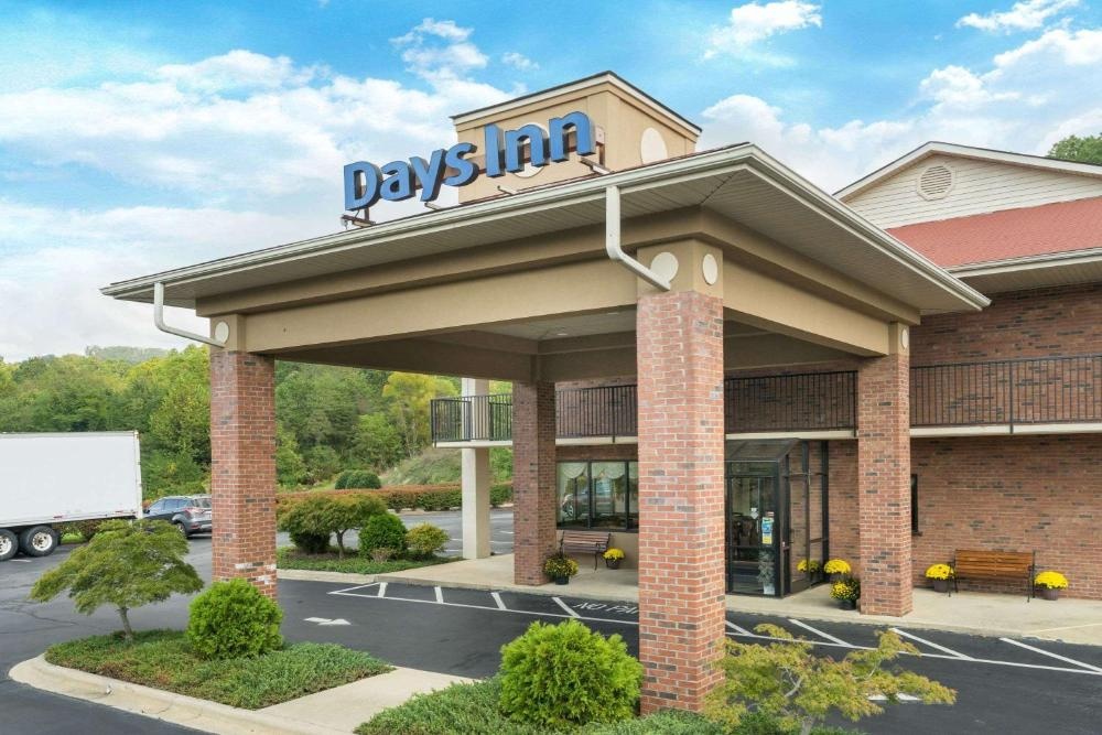 Days Inn by Wyndham Asheville North